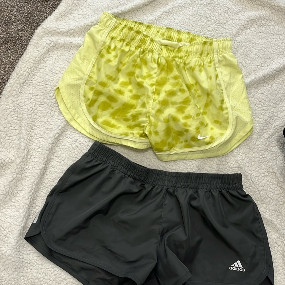 WOMENS WORKOUT / RUNNING SHORTS